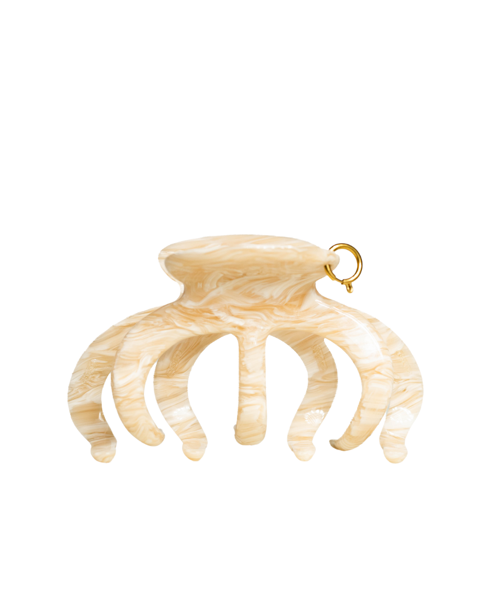 The Cloud Clip in Champagne