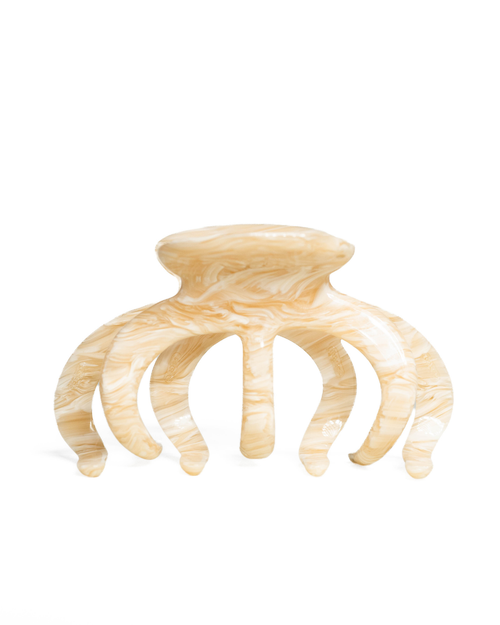 The Cloud Clip in Champagne