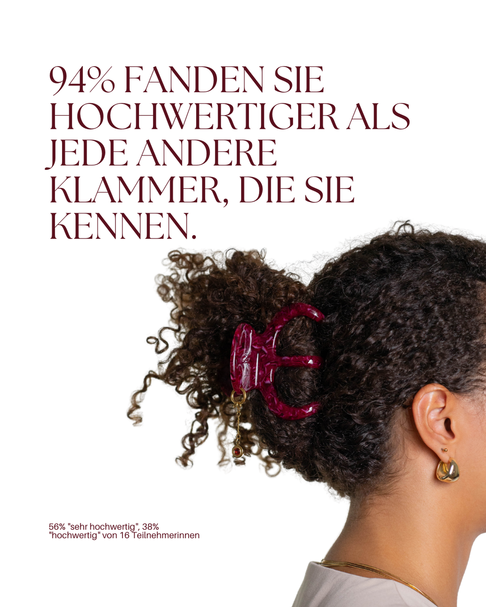 Grip Cloud Clip in Bordeaux im Afro Haar, 94 % fanden sie hochwertiger als jede andere Klammer, die sie kennen